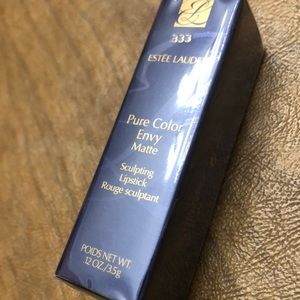 Estée Lauder lipstick